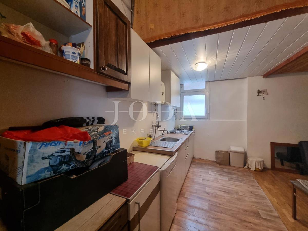 Hiša Novi Vinodolski, 250m2