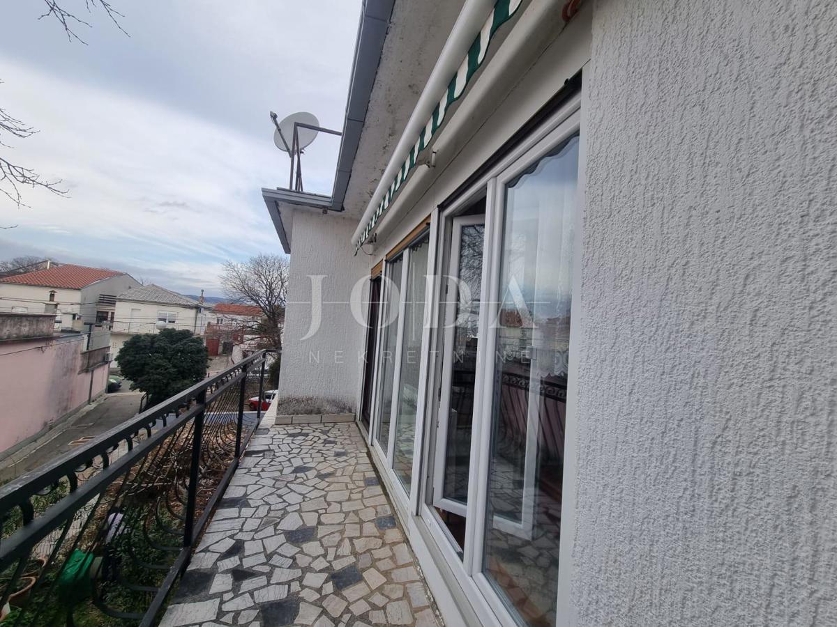 Hiša Novi Vinodolski, 250m2