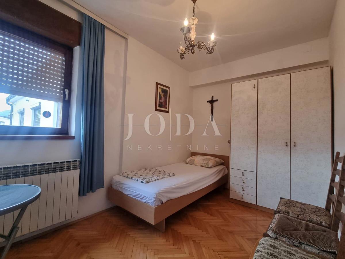 Hiša Novi Vinodolski, 250m2