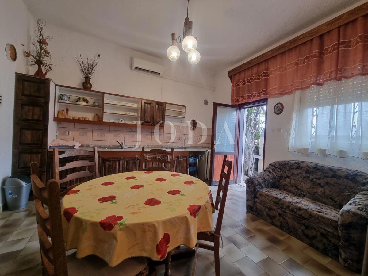 Hiša Novi Vinodolski, 250m2
