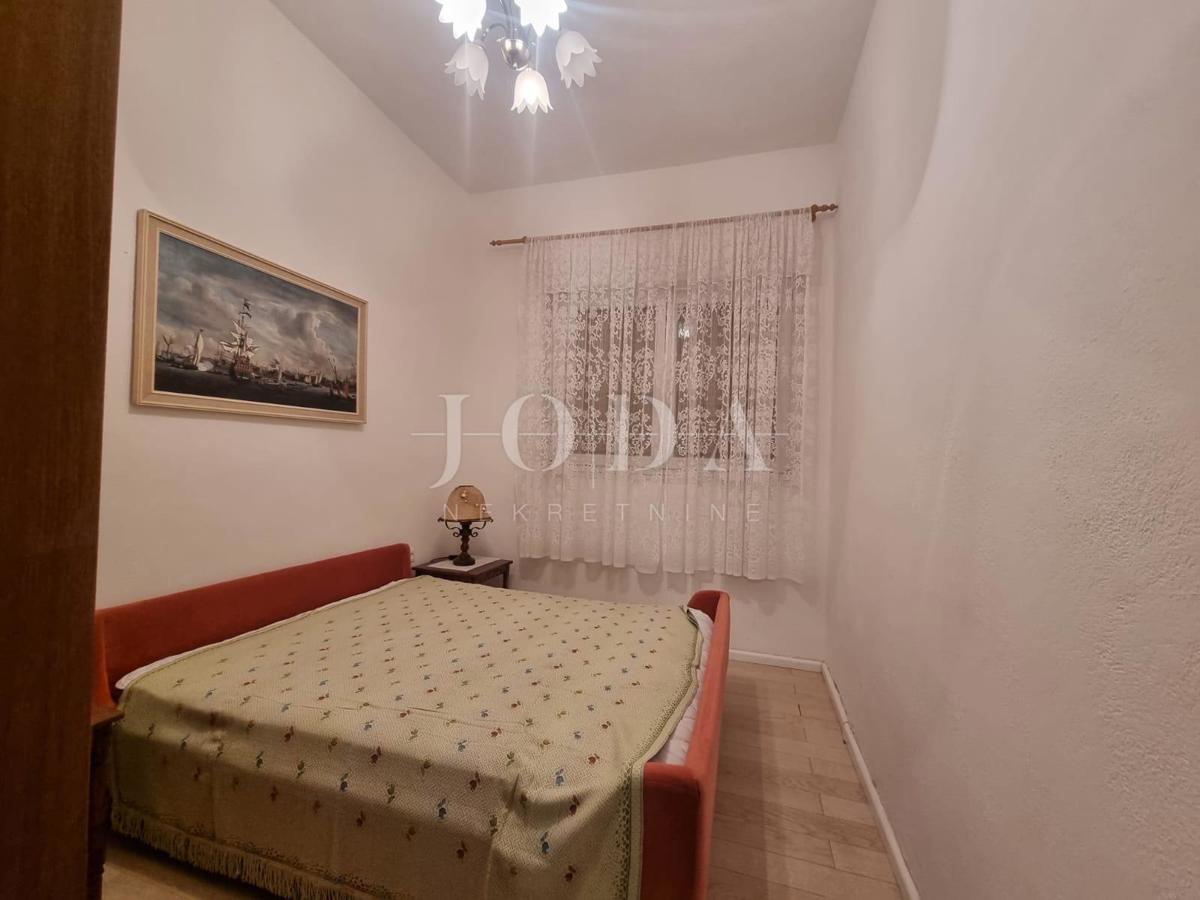 Hiša Novi Vinodolski, 250m2