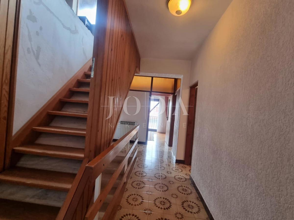 Hiša Novi Vinodolski, 250m2