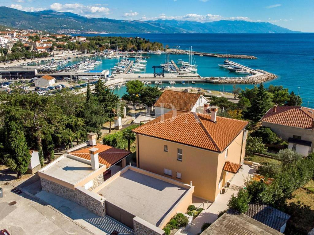 Hiša Novi Vinodolski, 300m2