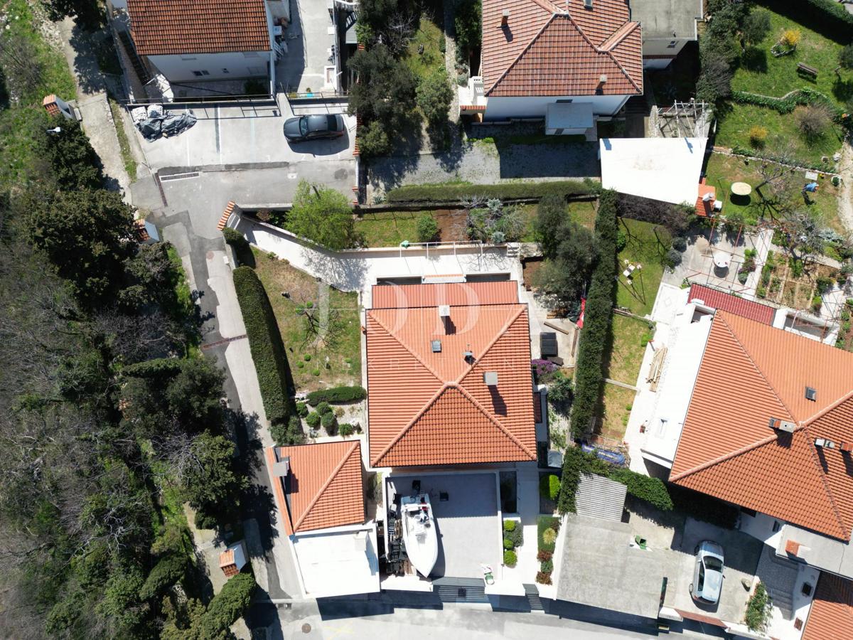 Hiša Novi Vinodolski, 300m2