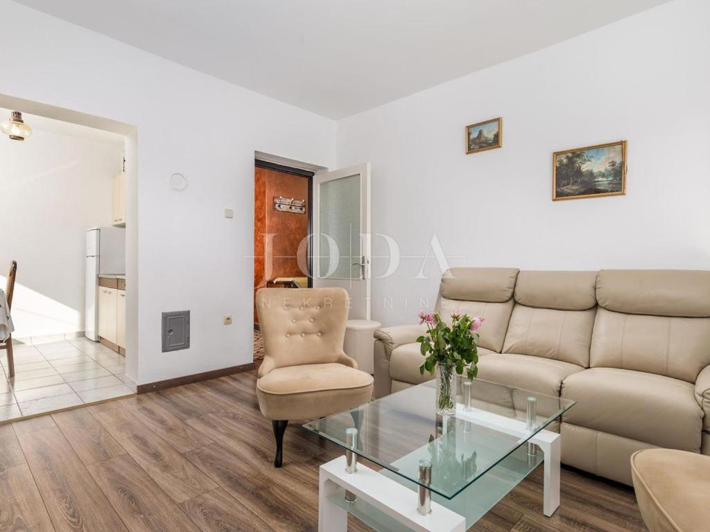 Hiša Novi Vinodolski, 300m2