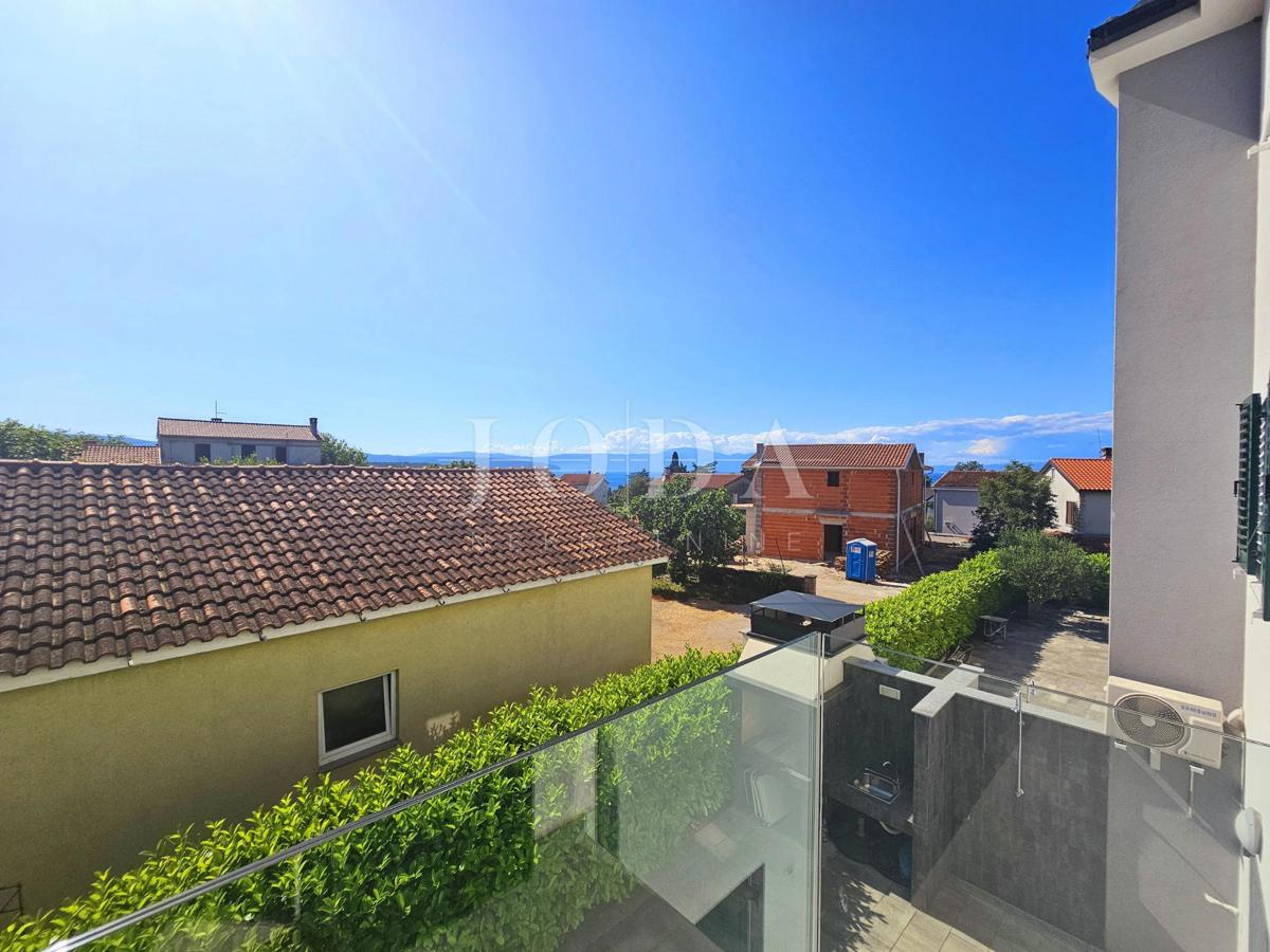 Sodoben apartma na odlični lokaciji - Malinska