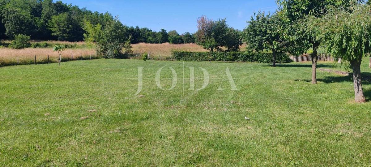 Zemljišče Labin, 550m2