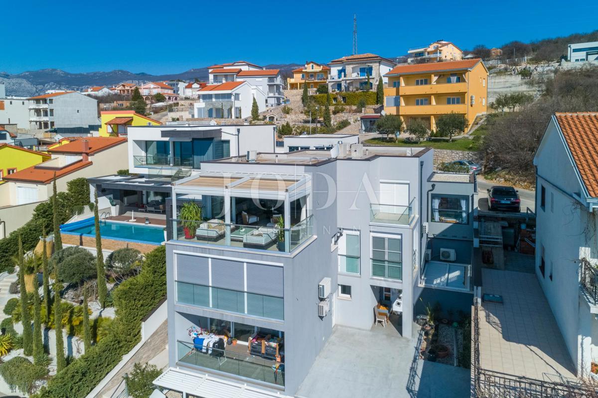 Edinstven penthouse za prodajo v Crikvenici