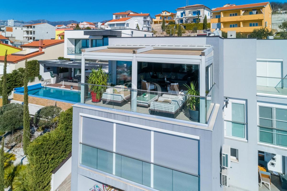 Edinstven penthouse za prodajo v Crikvenici