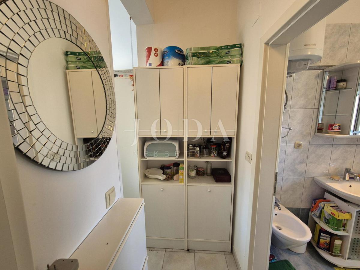 Apartma v drugi vrsti z odprtim razgledom