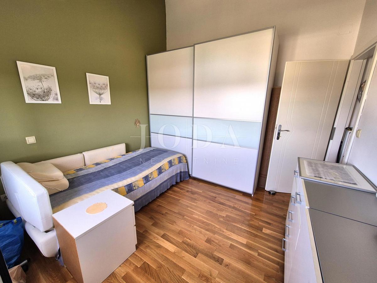 Apartma v drugi vrsti z odprtim razgledom