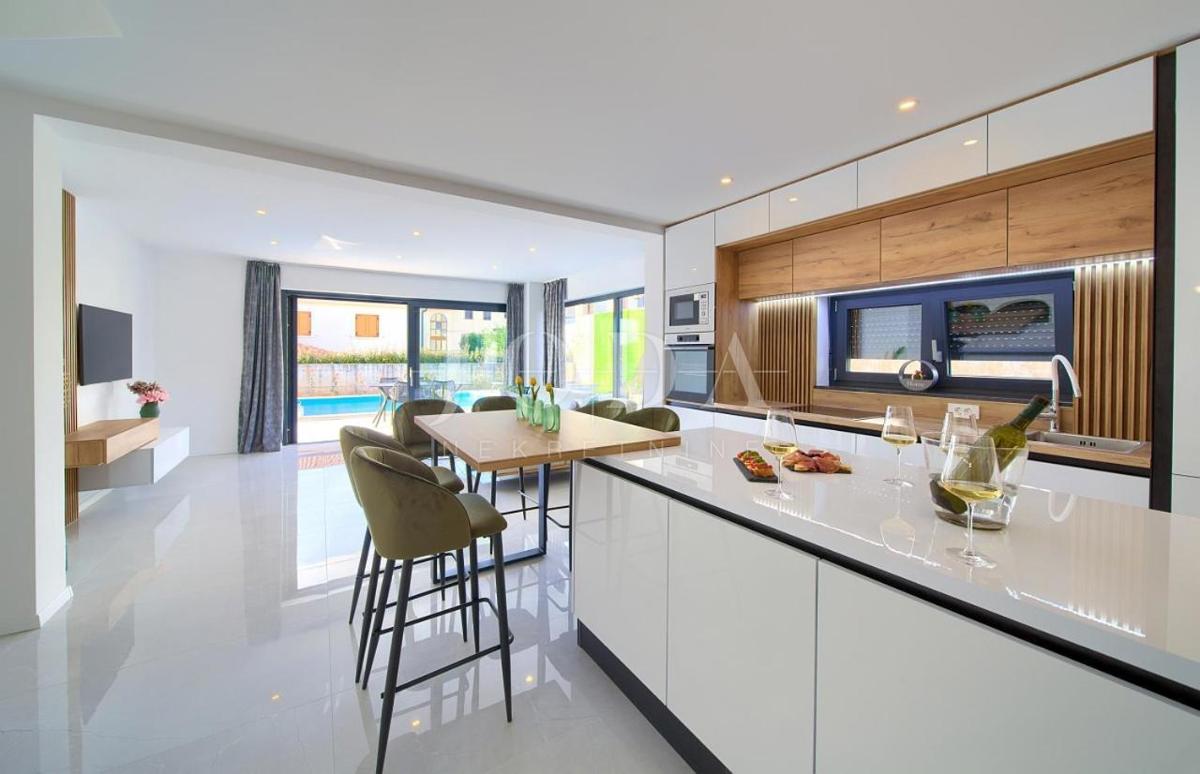 Luksuzni apartma v Malinski