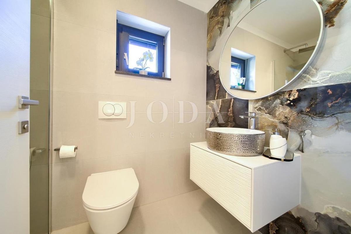 Luksuzni apartma v Malinski