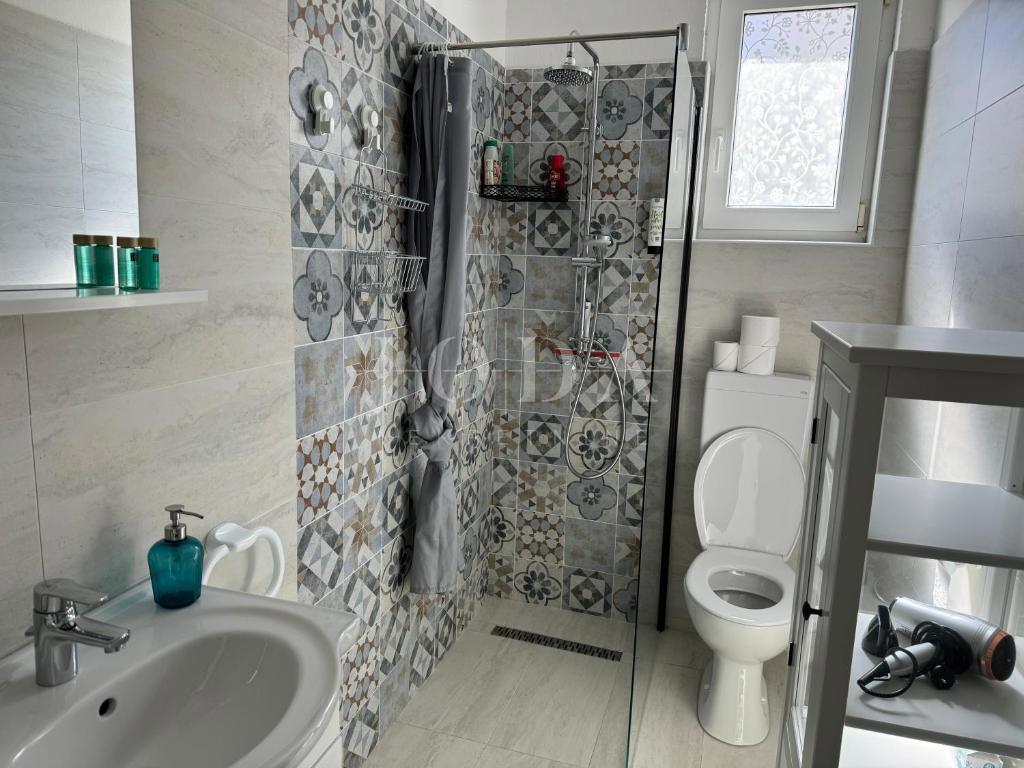 Dva apartmaja na čudoviti lokaciji