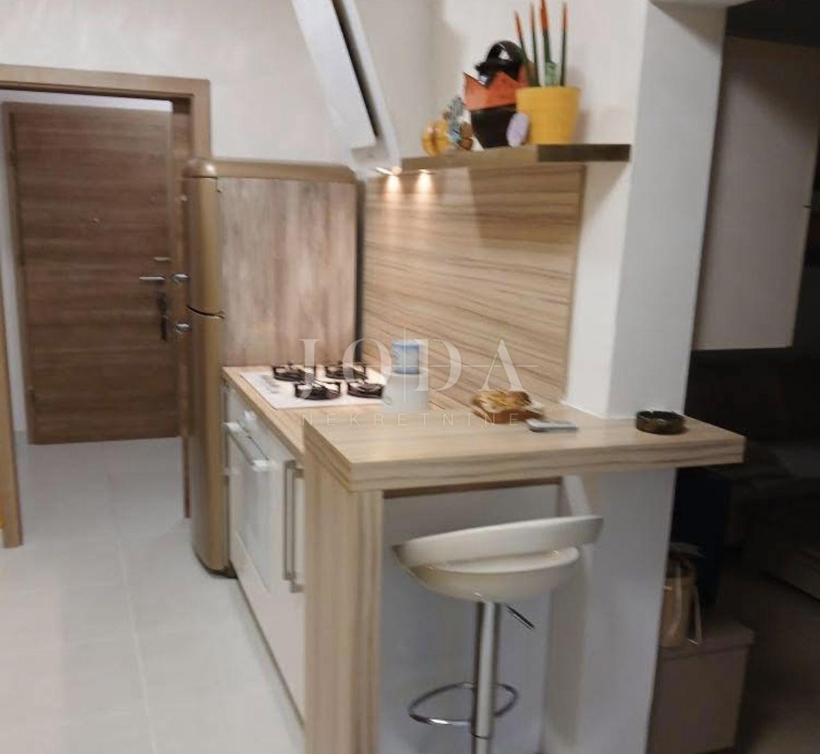 Stanovanje Labin, 80m2