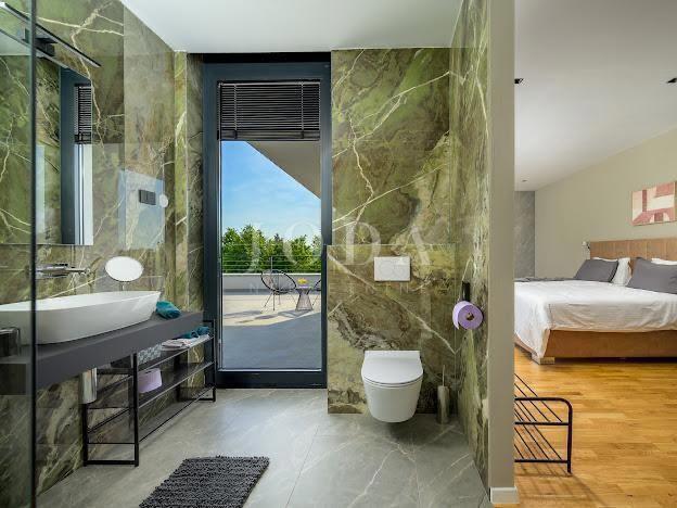 Hiša Grožnjan, 300m2