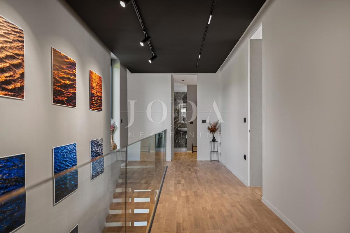 Hiša Grožnjan, 300m2