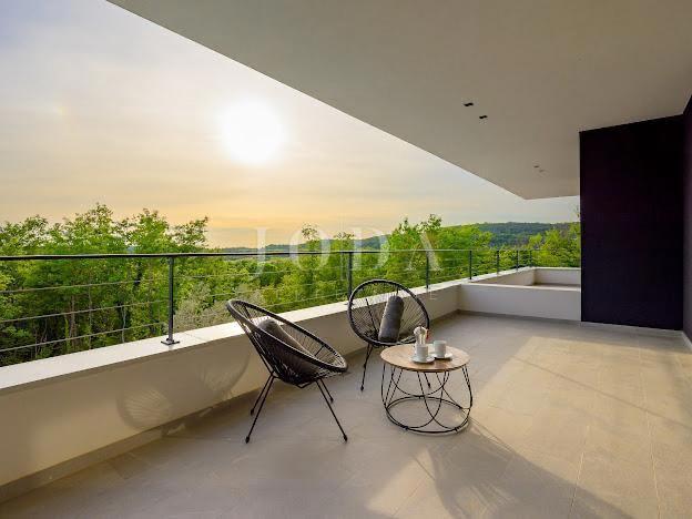 Hiša Grožnjan, 300m2