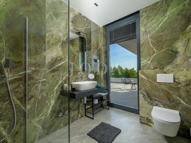 Hiša Grožnjan, 300m2