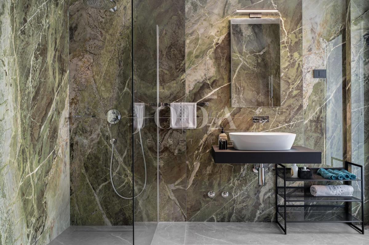 Hiša Grožnjan, 300m2