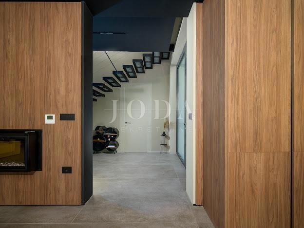 Hiša Grožnjan, 300m2