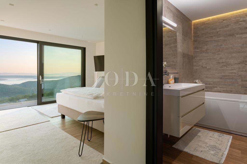 Hiša Crikvenica, 280m2