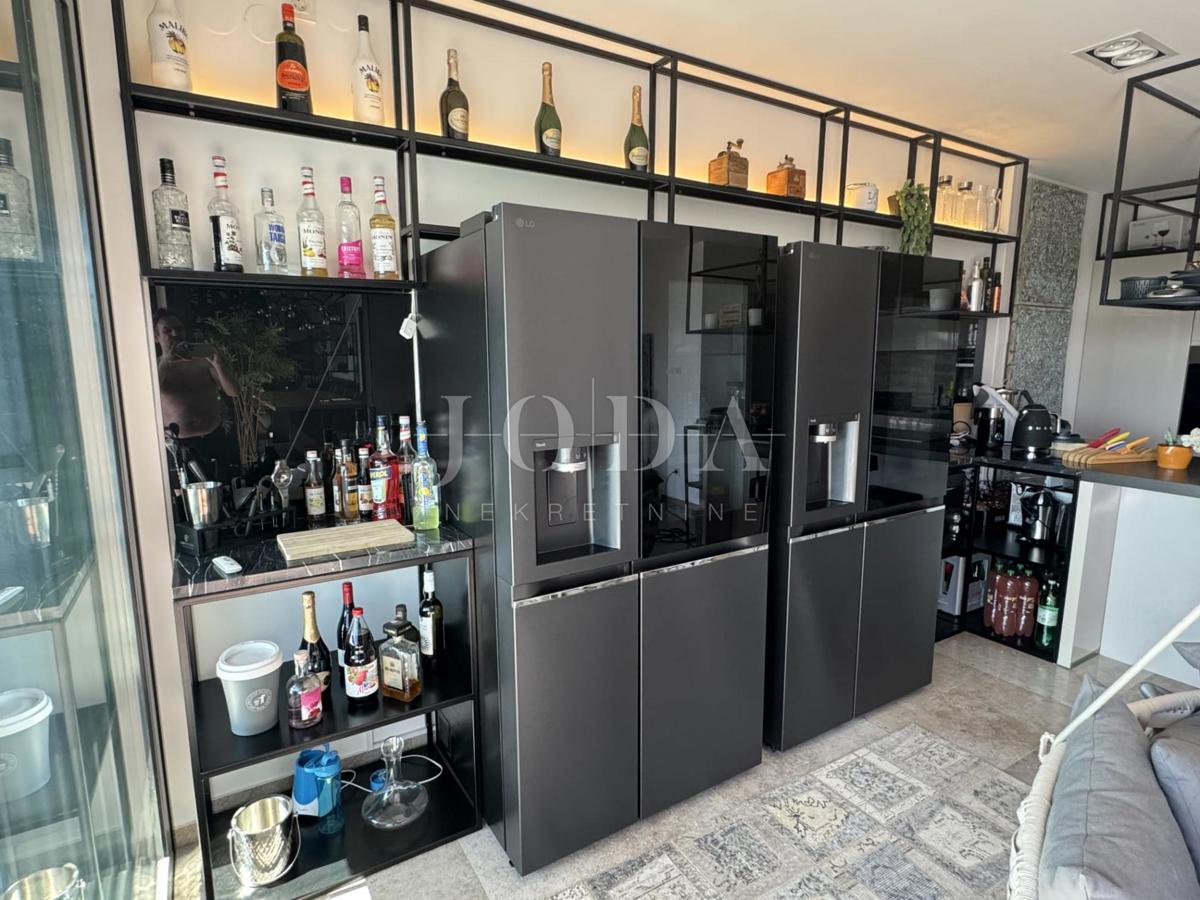 Hiša Crikvenica, 280m2