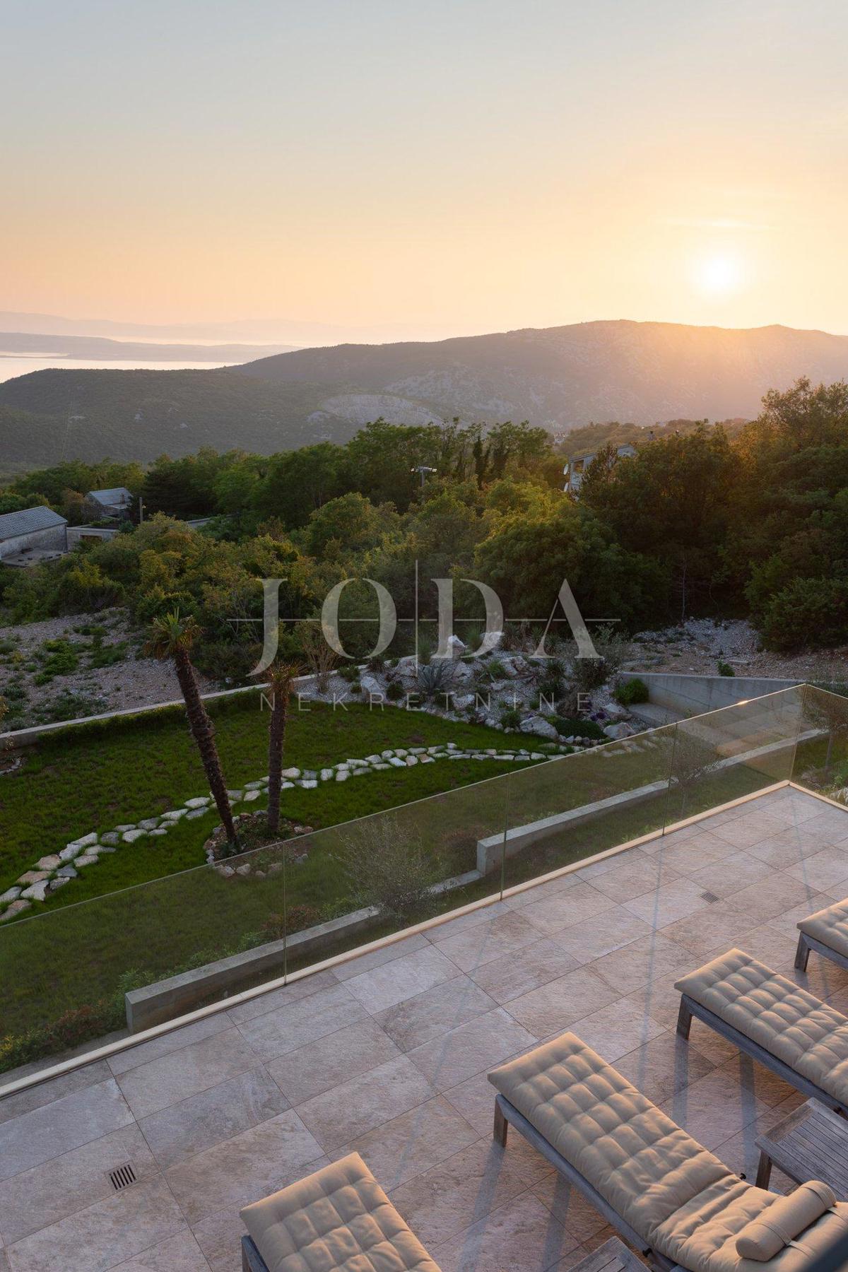 Hiša Crikvenica, 280m2