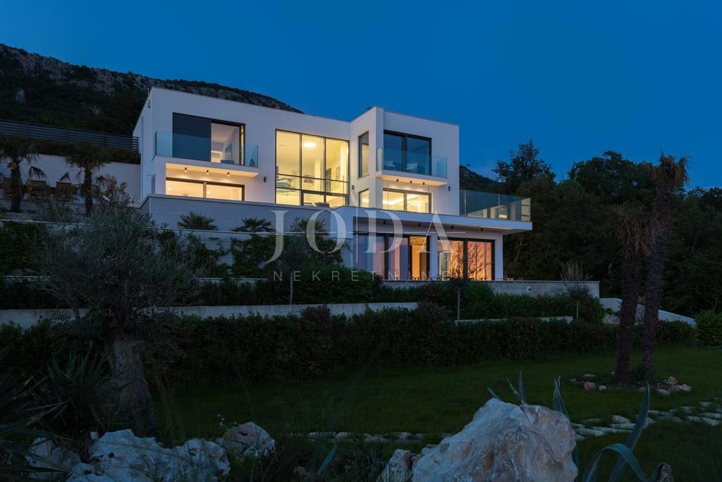 Hiša Crikvenica, 280m2