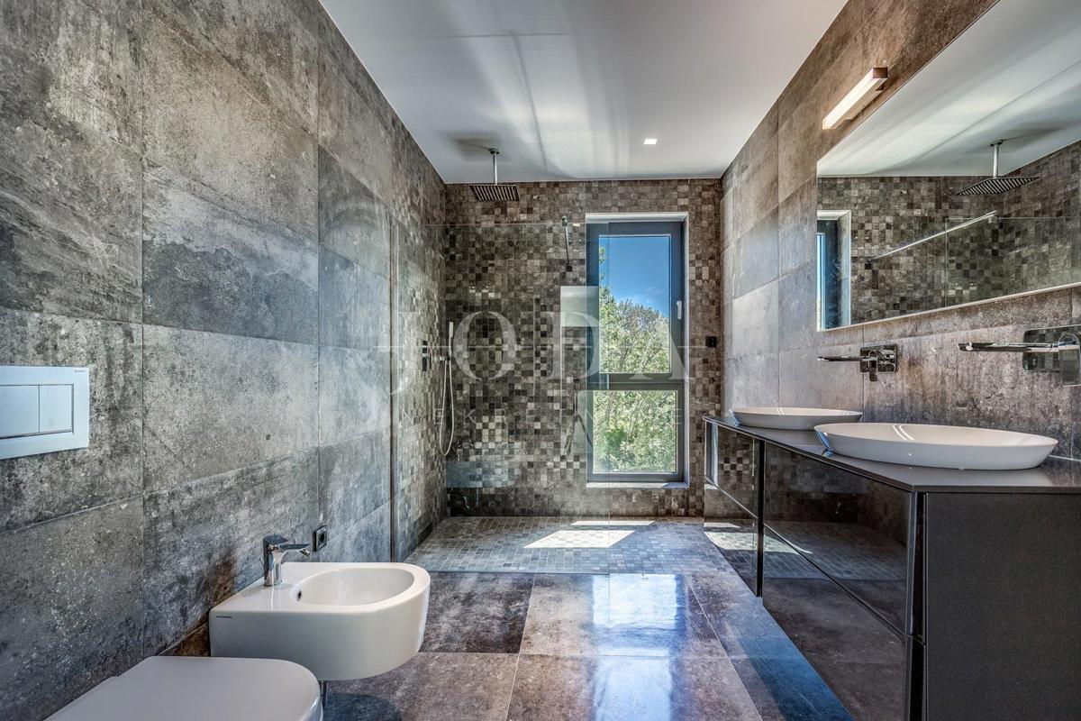 Hiša Crikvenica, 280m2