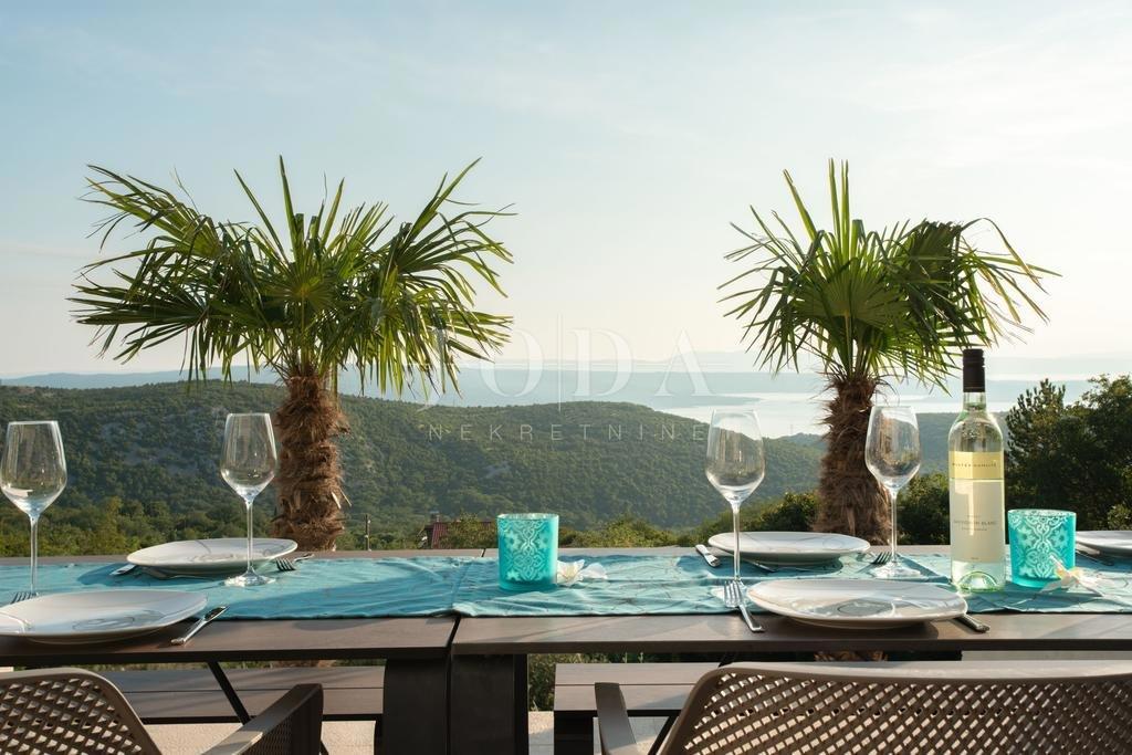 Hiša Crikvenica, 280m2