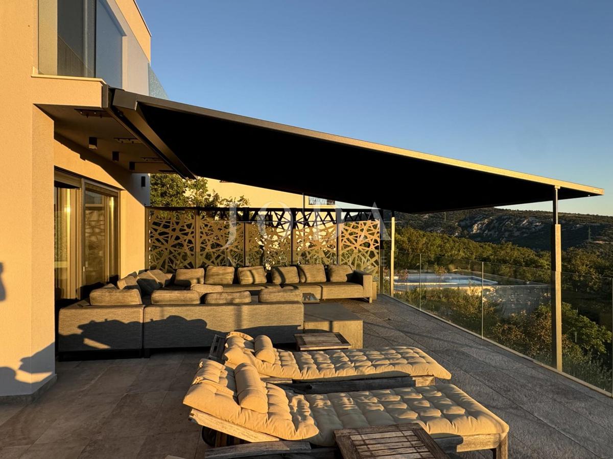 Hiša Crikvenica, 280m2