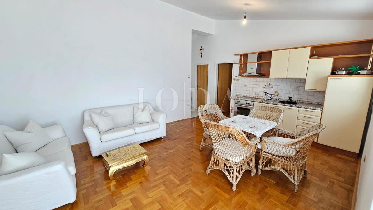 Dramalj – Stanovanje s čudovitim pogledom na morje