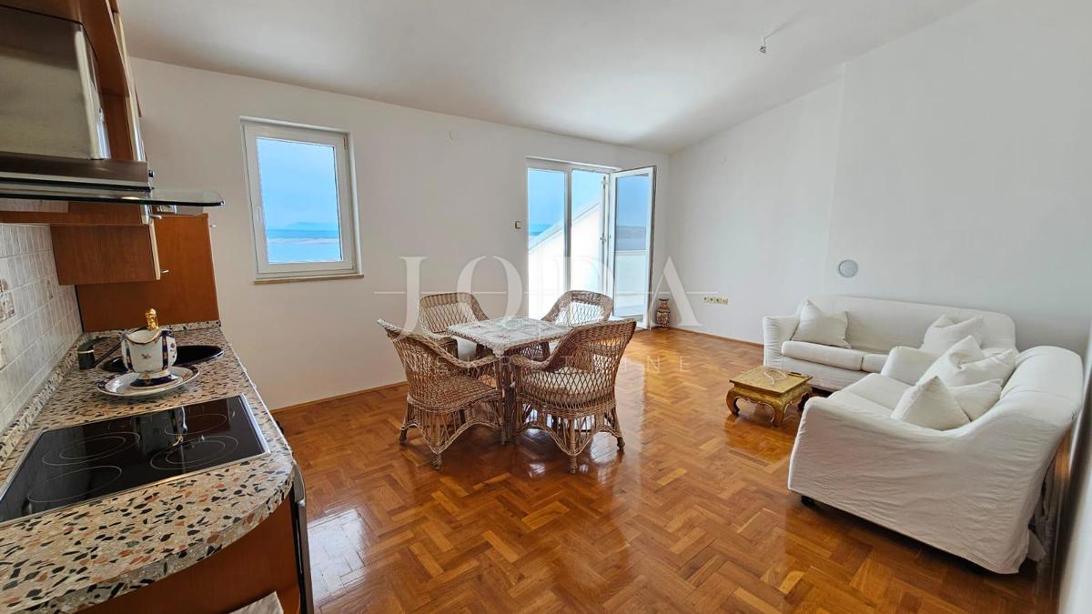 Dramalj – Stanovanje s čudovitim pogledom na morje