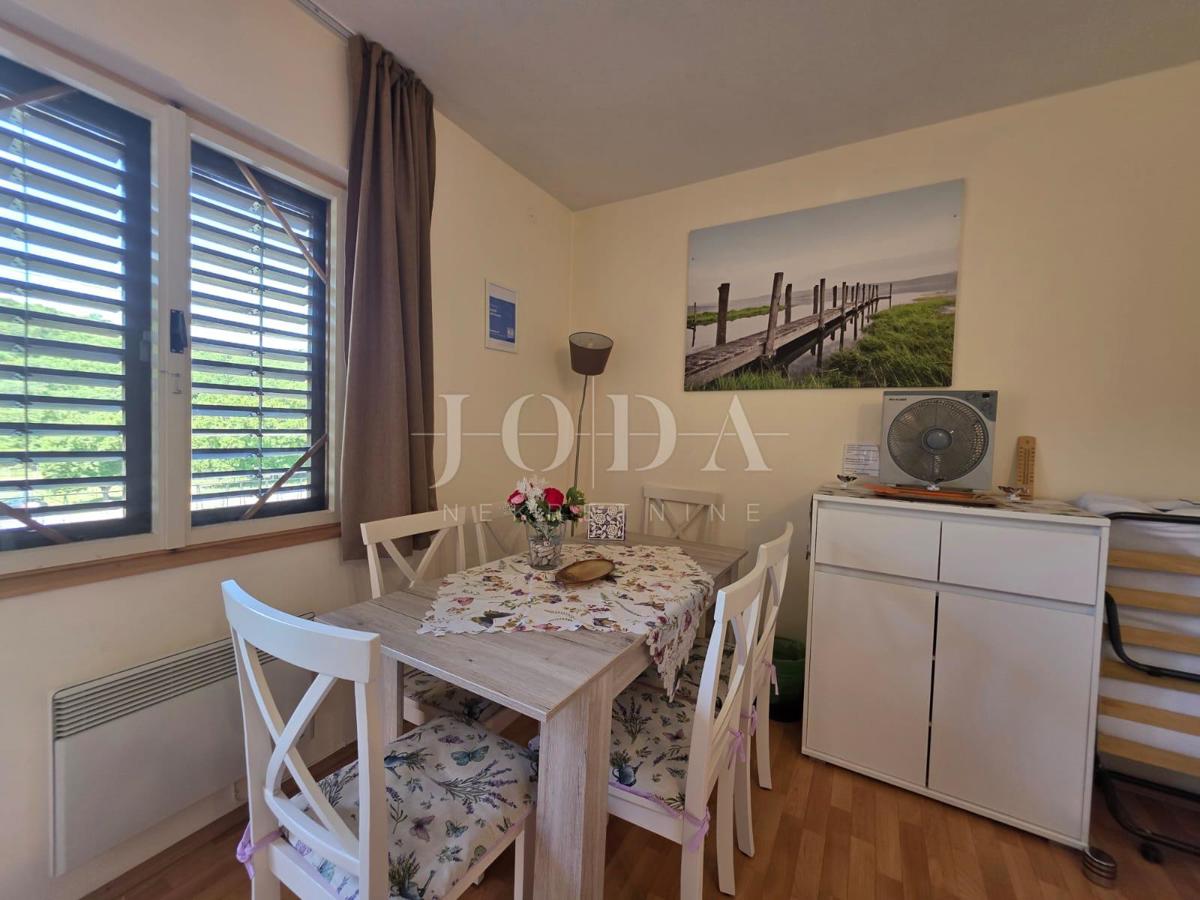 Hiša s 3 stanovanjski enoti