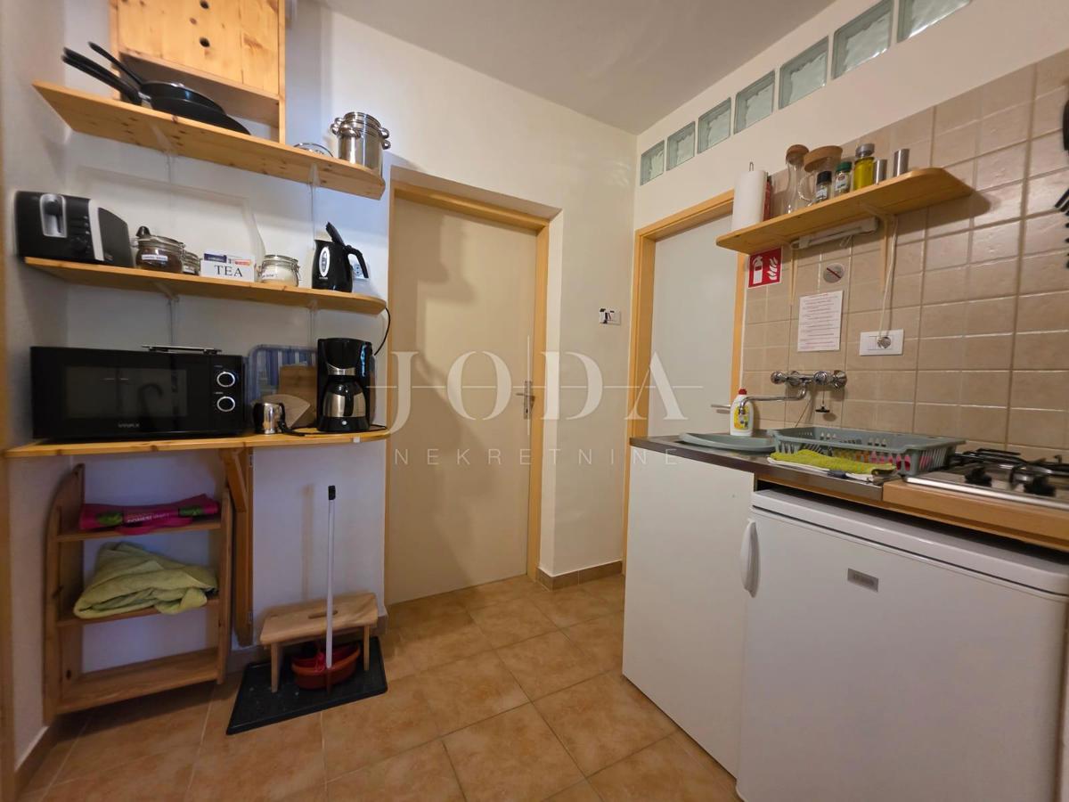 Hiša s 3 stanovanjski enoti