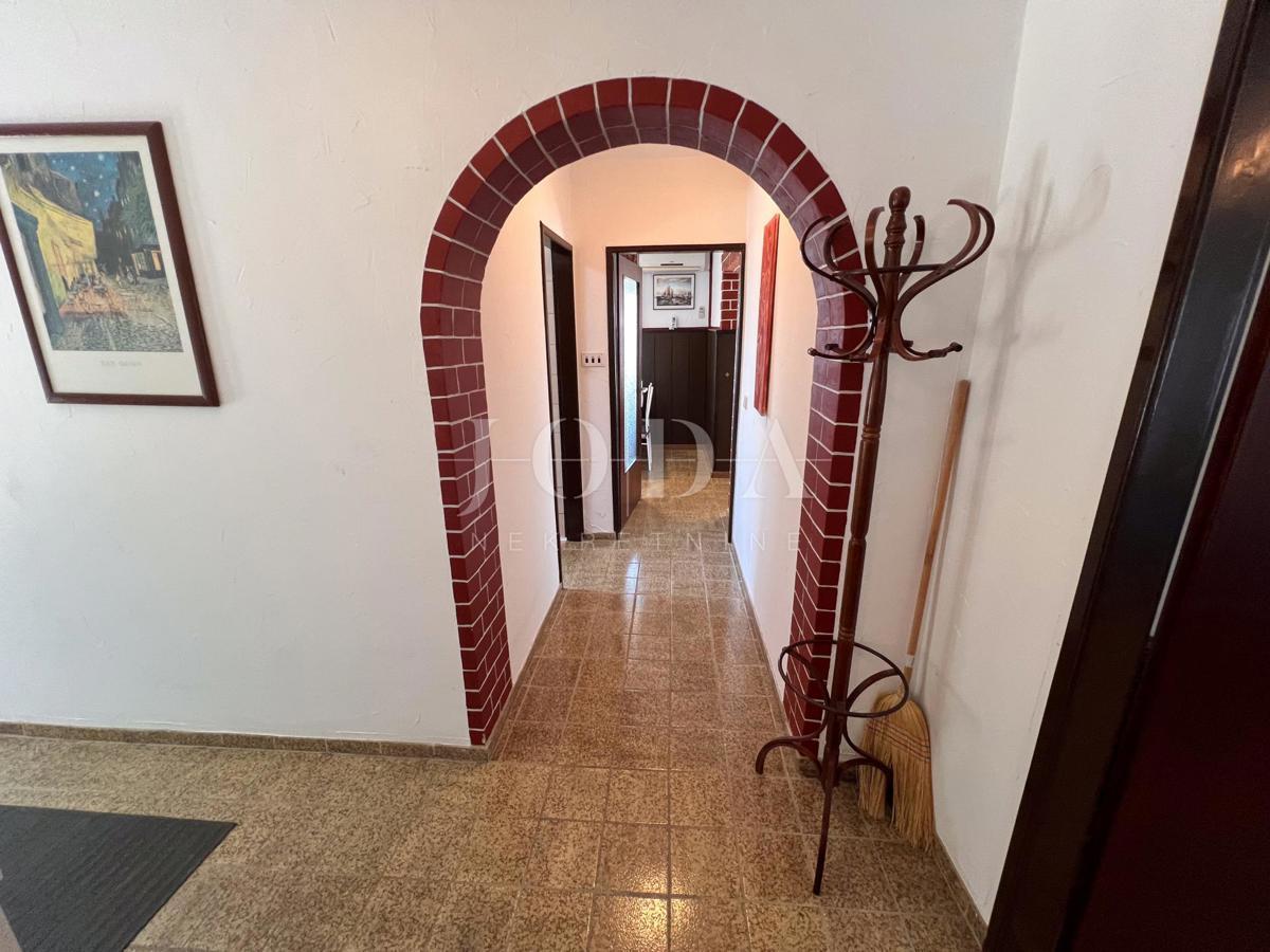 Hiša Jadranovo, Crikvenica, 220m2