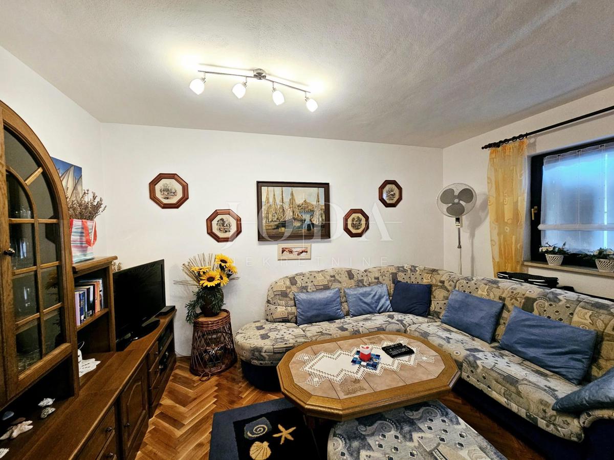 Malinska - apartma blizu centra in morja!