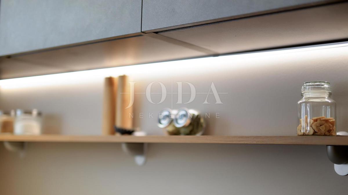 Vila z bazenom in pogledom na morje