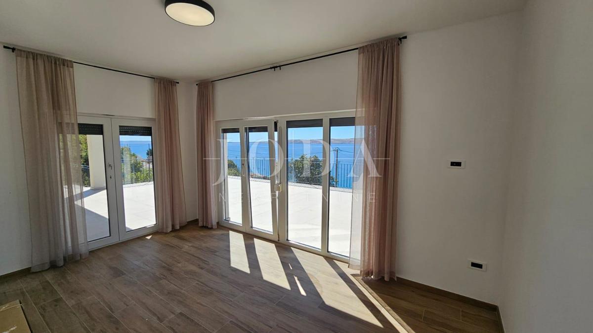 Hiša Lukovo Šugarje, Karlobag, 92m2