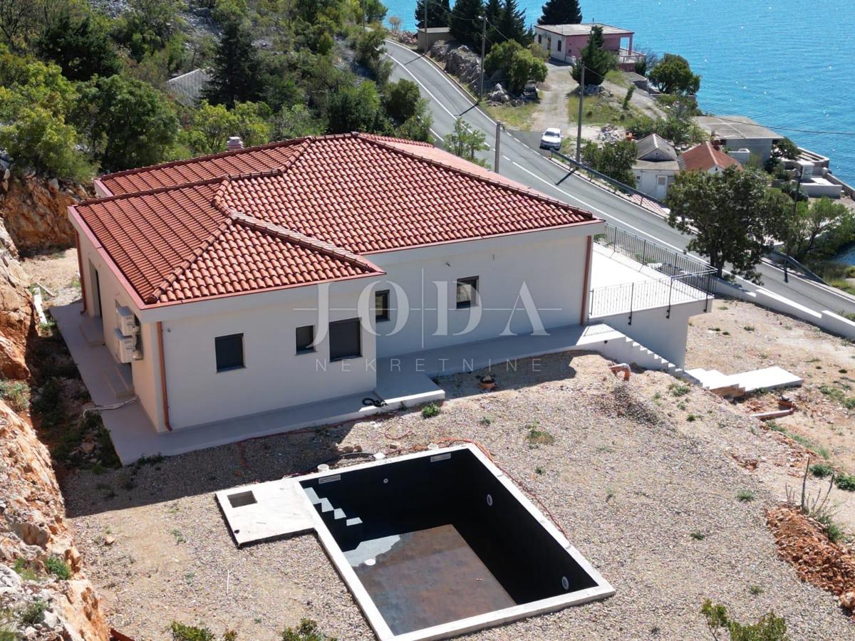 Hiša Lukovo Šugarje, Karlobag, 92m2