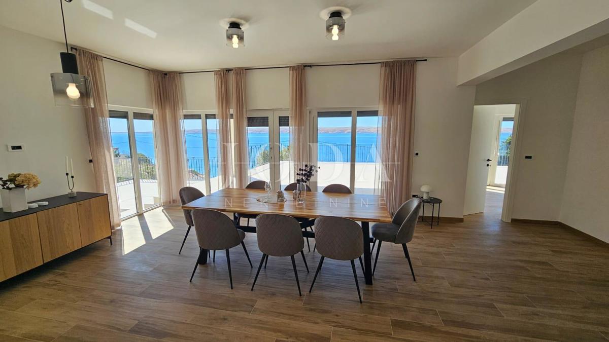 Hiša Lukovo Šugarje, Karlobag, 92m2