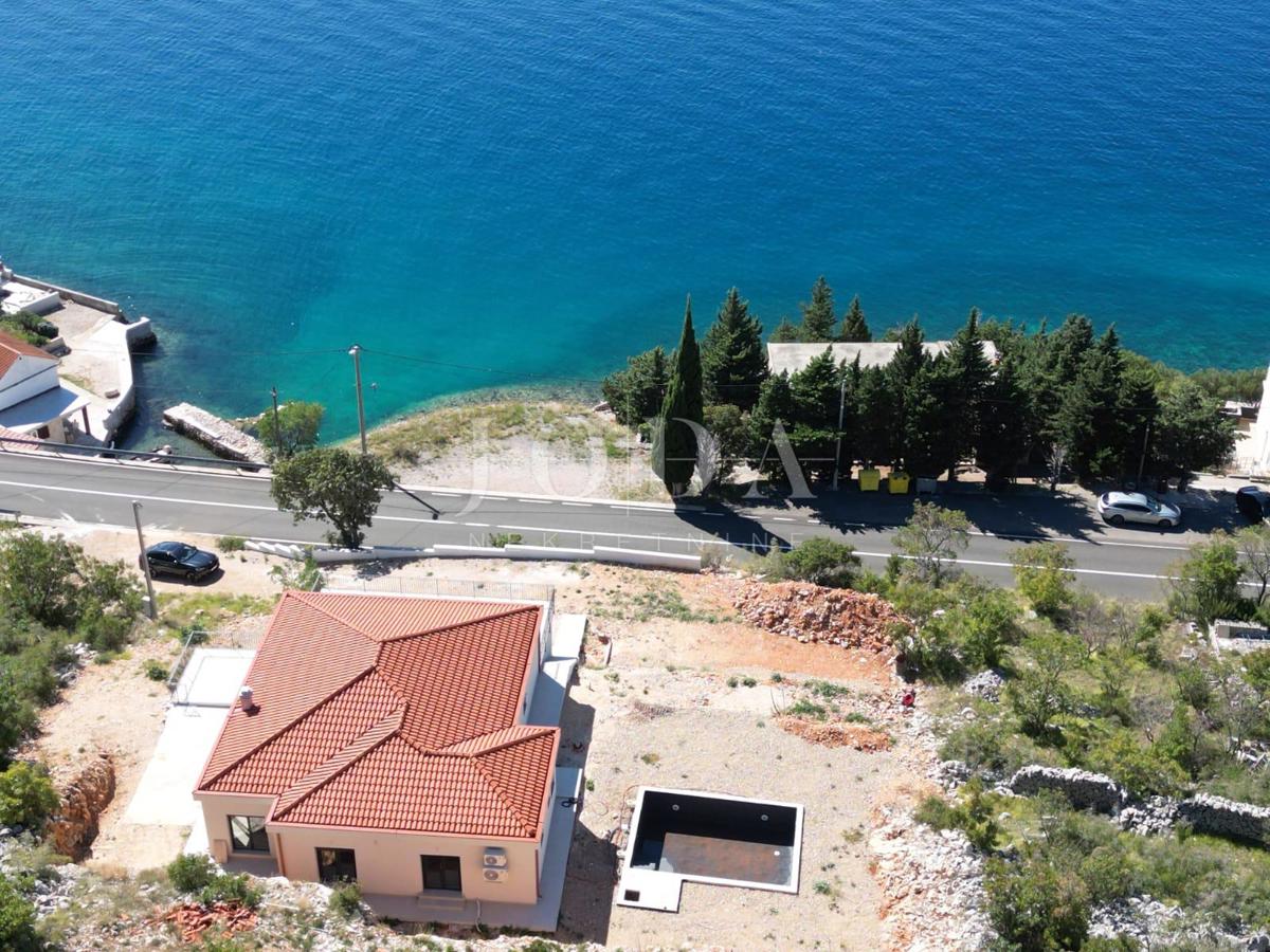 Hiša Lukovo Šugarje, Karlobag, 92m2