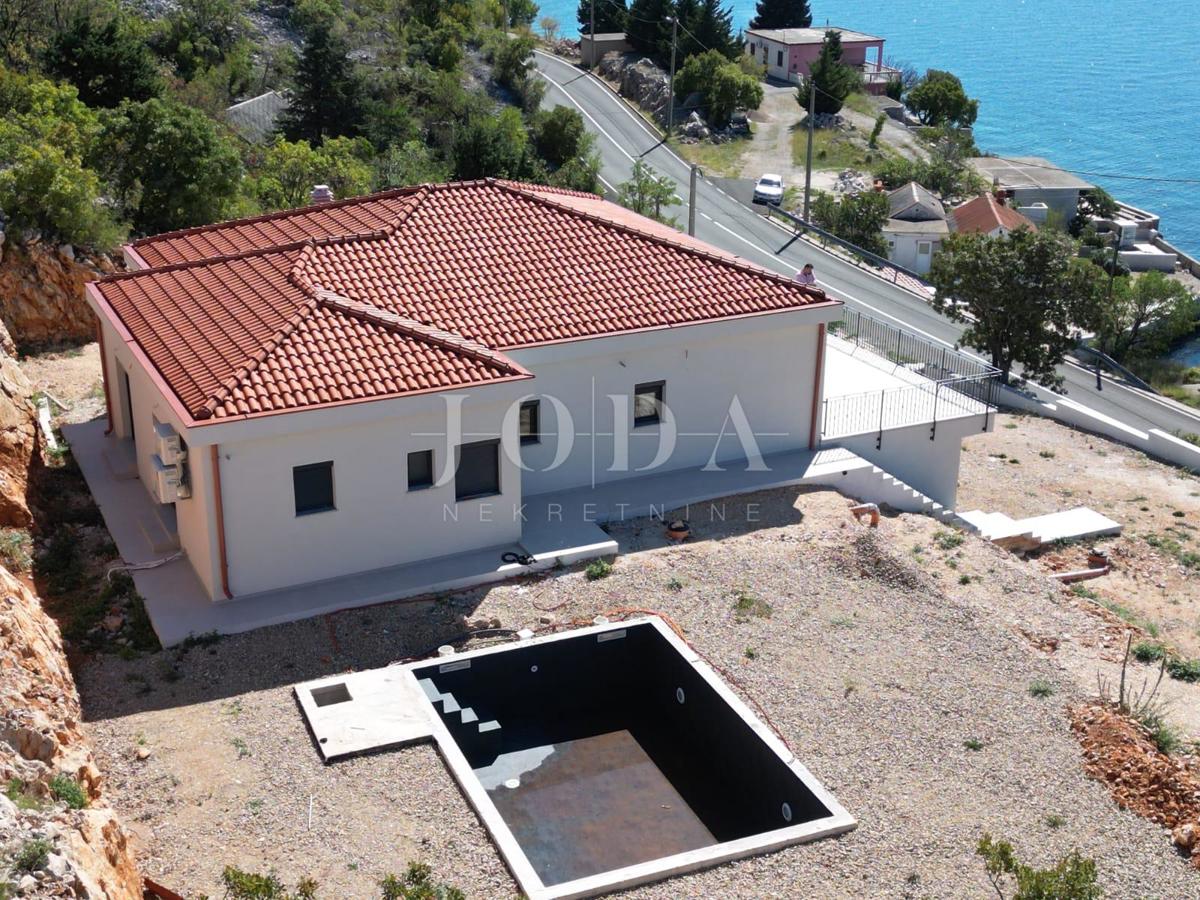 Hiša Lukovo Šugarje, Karlobag, 92m2