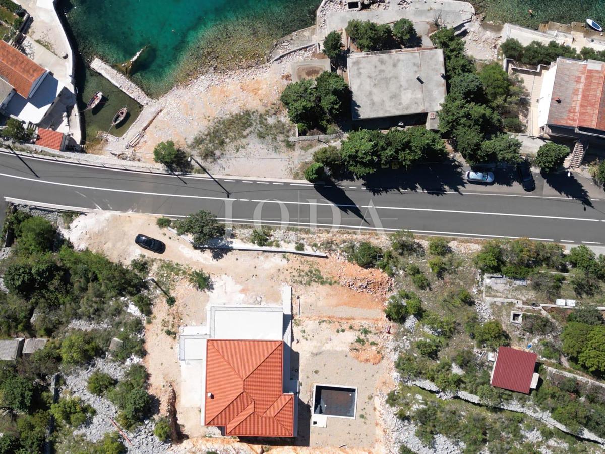 Hiša Lukovo Šugarje, Karlobag, 92m2