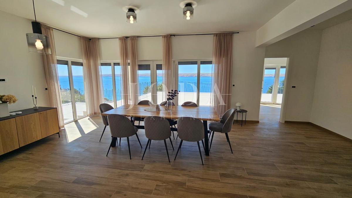 Hiša Lukovo Šugarje, Karlobag, 92m2