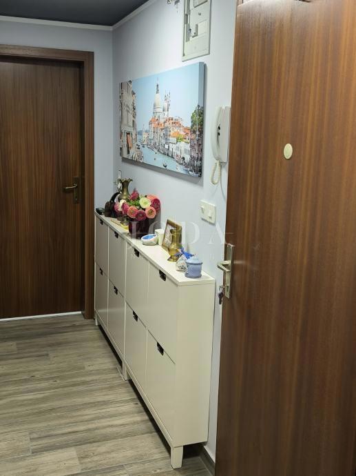 Novi Vinodolski, Stanovanje v središču mesta