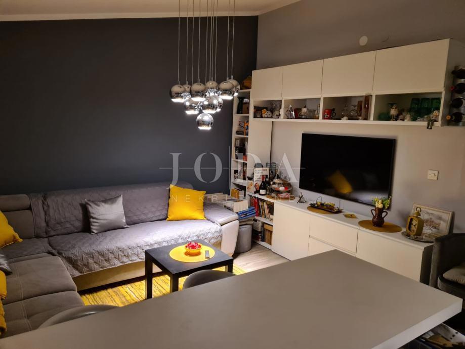 Novi Vinodolski, Stanovanje v središču mesta