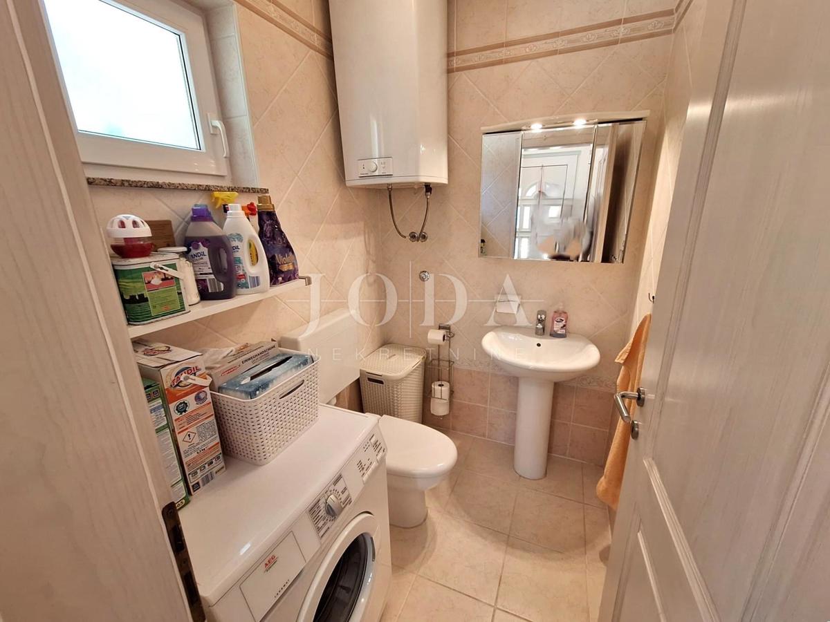 Hiša 200 metrov od morja, Malinska!