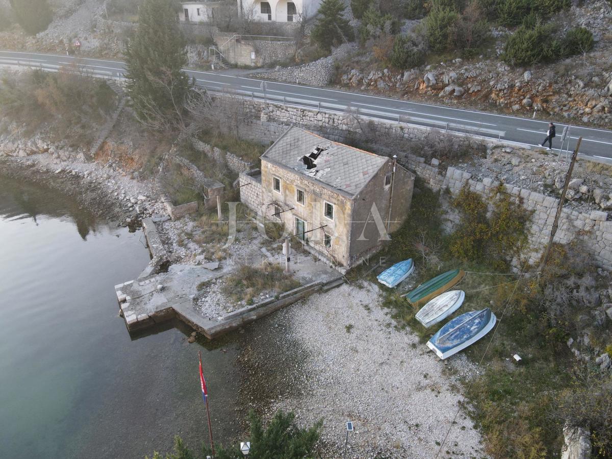 Hiša Barić Draga, Karlobag, kuća na samom moru